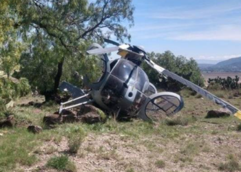 3 personas mueren al desplomarse helicóptero de la Sedena en Durango