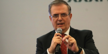 Ex canciller Marcelo Ebrard esta internado en Hospital Ángeles del Pedregal