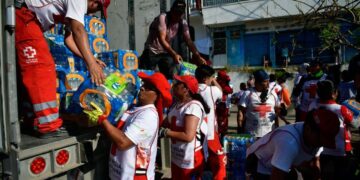 Cruz Roja llama a mexicanos a seguir aportando ayuda a damnificados por Otis