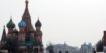 Rusia recluta migrantes para sostener invasión en Ucrania afirman Baza y Mash