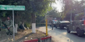 Encuentran cuerpo colgado en afueras de colegio en escuela de Jiutepec, Morelos