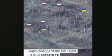 Dron capta video de rusos ejecutando a tres cautivos ucranianos por la espalda