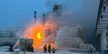 Ucrania impacta una terminal petrolera de las más nuevas e importantes de Rusia