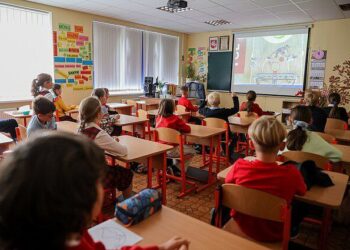 El ruso no será incluido en escuelas como segunda lengua extranjera en ciudad de Lituania