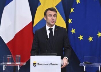 Presidente de Francia afirma que un triunfo ruso sobre Ucrania es “inaceptable”