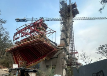 Caen trabajadores de la obra del Tren Interurbano “El Insurgente”; hay un muerto y otro herido