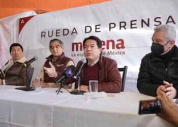 Coordinador de campaña de Claudia Sheinbaum miente al decir que en México gasolina es más barata que EEUU