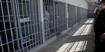 Cárceles en el Estado de México sin medicina ni agua denuncian organizaciones