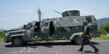 Cárteles mexicanos reclutan a los militares y exguerrilleros colombianos: Proceso