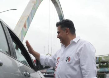 Hombres con armas largas roba vehículo al equipo de campaña de Willy Ochoa, candidato al Senado en Chiapas