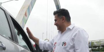 Hombres con armas largas roba vehículo al equipo de campaña de Willy Ochoa, candidato al Senado en Chiapas