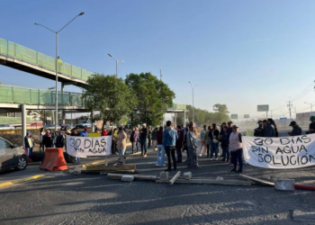 Bloqueo en la México-Pachuca: Vecinos denuncian 30 días sin agua