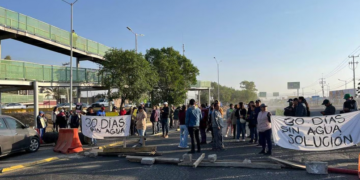 Bloqueo en la México-Pachuca: Vecinos denuncian 30 días sin agua