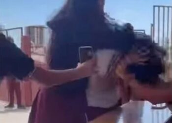 Estudiante propina golpiza a otra alumna en la Escuela Secundaria Técnica