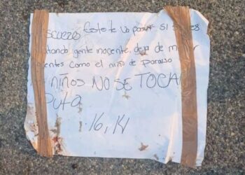 Mensaje que dice “Los niños no se tocan fue hallada junto a cadáver en Tabasco