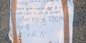 Mensaje que dice “Los niños no se tocan fue hallada junto a cadáver en Tabasco