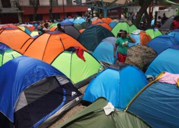 Fue desarticulado campamento con más de 400 migrantes en centro de Ciudad de México