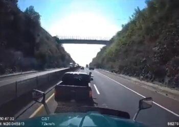 Al menos 22 veces disparan contra un tráiler en un intento de asalto en Hidalgo (Video)