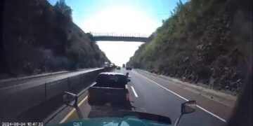 Al menos 22 veces disparan contra un tráiler en un intento de asalto en Hidalgo (Video)