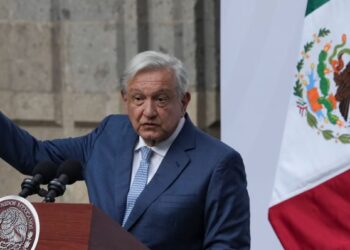 Presidente de México minimiza violencia a pesar que casi 600 mexicanos se refugiaron en Guatemala