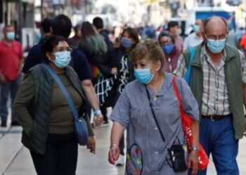 COVID resurge: Aumenta positividad y 19 hospitales están al límite en México