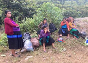 Habitantes acusan a “Los Herrera” de rafaguear poblado y provocar desplazamiento en Chenalhó