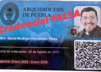 Arquidiócesis de Puebla advierte sobre sacerdote “fake” con identificación falsa
