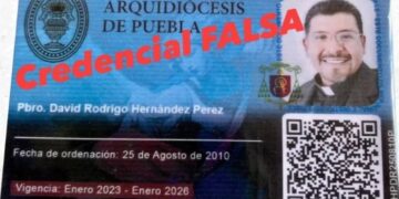 Arquidiócesis de Puebla advierte sobre sacerdote “fake” con identificación falsa