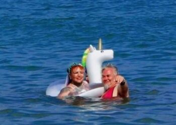 Captan espectro en foto captada en Acapulco en lugar donde se hundió un yate