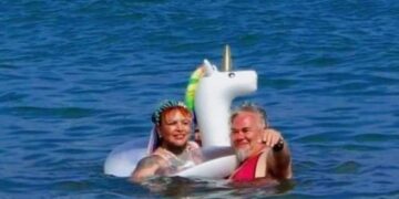 Captan espectro en foto captada en Acapulco en lugar donde se hundió un yate