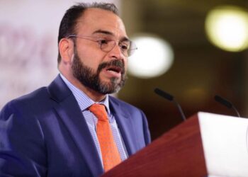 Titular de Profeco David Aguilar es investigado por acoso sexual contra exsecretaria