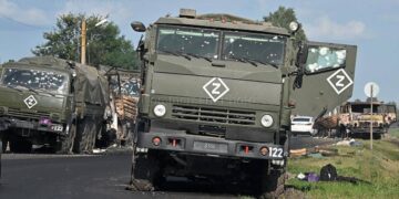 Fotos de alta resolución del convoy ruso destruido por Ucrania en suelo ruso