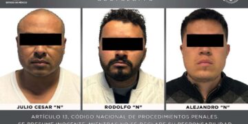 3 policías bajo investigación de la FGJEM en caso de robo de 9 millones de pesos