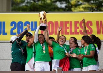 México se lleva la Homeless World Cup en la rama femenil y varonil (Video)