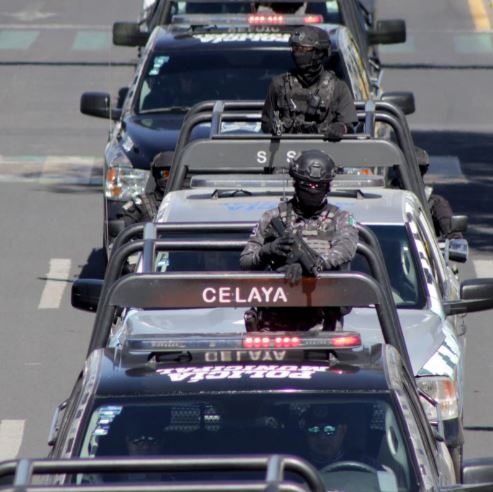 Agentes del orden en Celaya.
