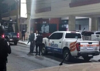 Sinaloa: Reportan ataques a instalaciones de ‘El Debate’ en jornada violenta