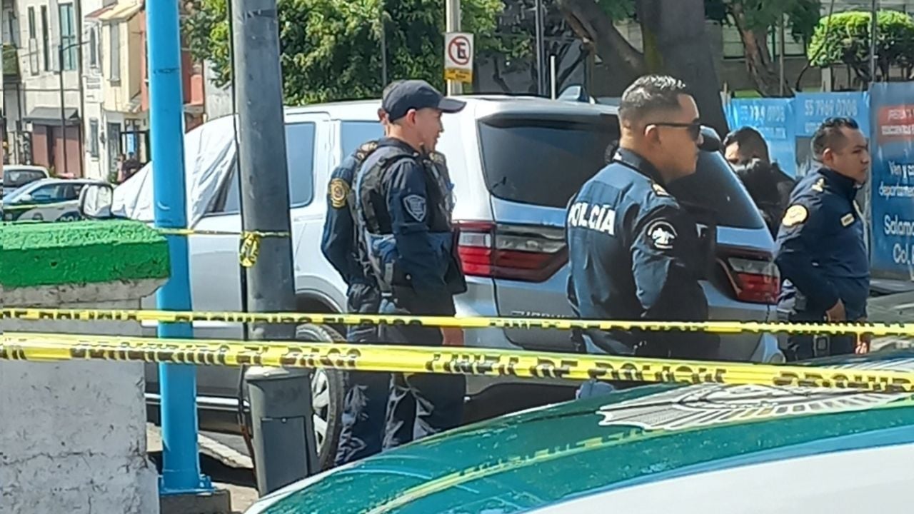 Agentes cerraron el lugar donde estaba el cuerpo de la abogada.
