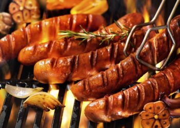 El Poder del Consumidor emite alerta por salchicha con ‘aditivos cancerígenos’ a la venta en México