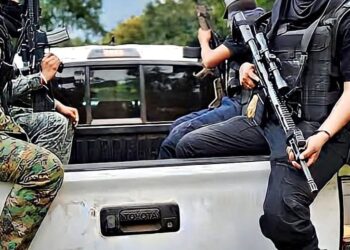 Un convoy de Los Chapitos.