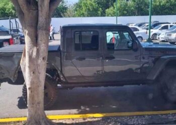Fue detenido el jefe de investigación criminal de FGE Sinaloa en vehículo robado y con armas