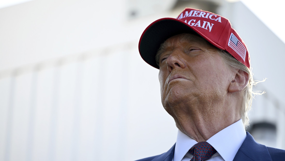 Donald Trump durante la prueba de un cohete de SpaceX, Boca Chica (Texas, EE.UU.), el 19 de noviembre de 2024.