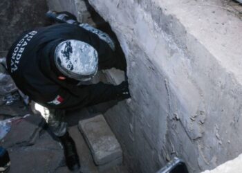 Guardia Nacional hace excavaciones en la frontera en busca de túneles clandestinos