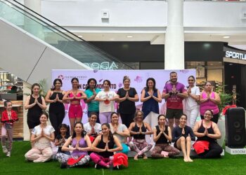 Metrocentro celebra el Día Internacional de la Mujer con un taller de Yoga