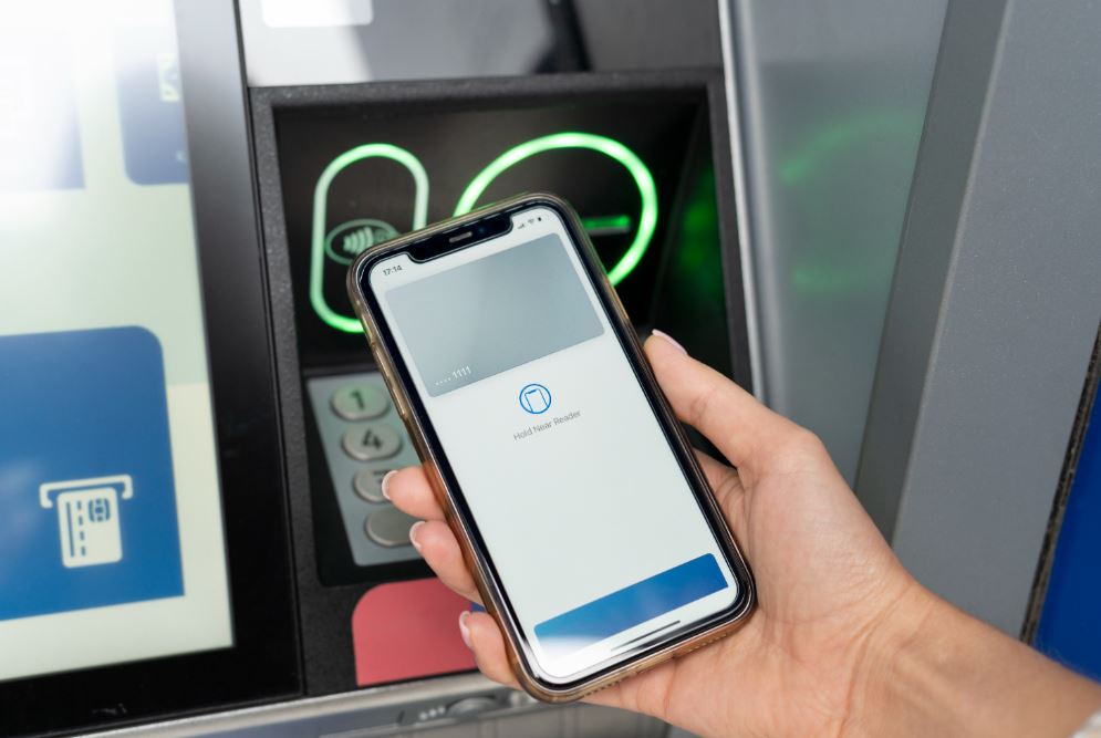 Con un mercado dominado por los sistemas operativos móviles de Google y Apple, donde Android representa el 72.15% de la cuota y iOS el 27.19%, la seguridad de los dispositivos se ha convertido en una prioridad.