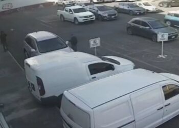 Diputado denuncia y comparte video del robo de su camioneta en estacionamiento de Uruapan (Video)
