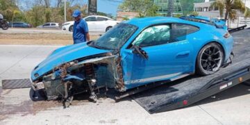 Reportan carísima prueba de manejo de mecánico tras estrellar Porsche GT3