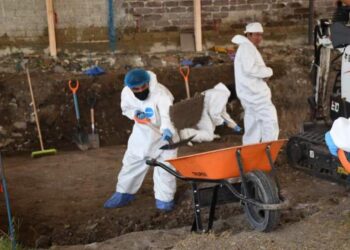 Morelos: Descubren fosa con más de 60 cuerpos entre estos de bebés