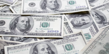 Estados Unidos estima que en México se lavan 44 mil millones de dólares al año