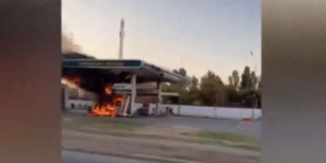 Rusos suben video de como destruyen de forma “heróica” estación de combustible en ciudad ucraniana de Kherson