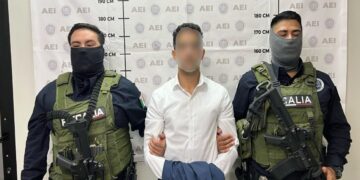 Fue detenido ejecutivo de Banca Afirme; jamás construyó planta solar avalada por AMLO